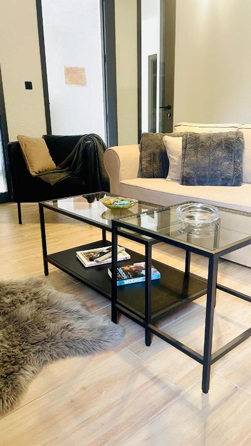Modern Apartment With Fireplace & Stylish Kitchen Канфанар Экстерьер фото
